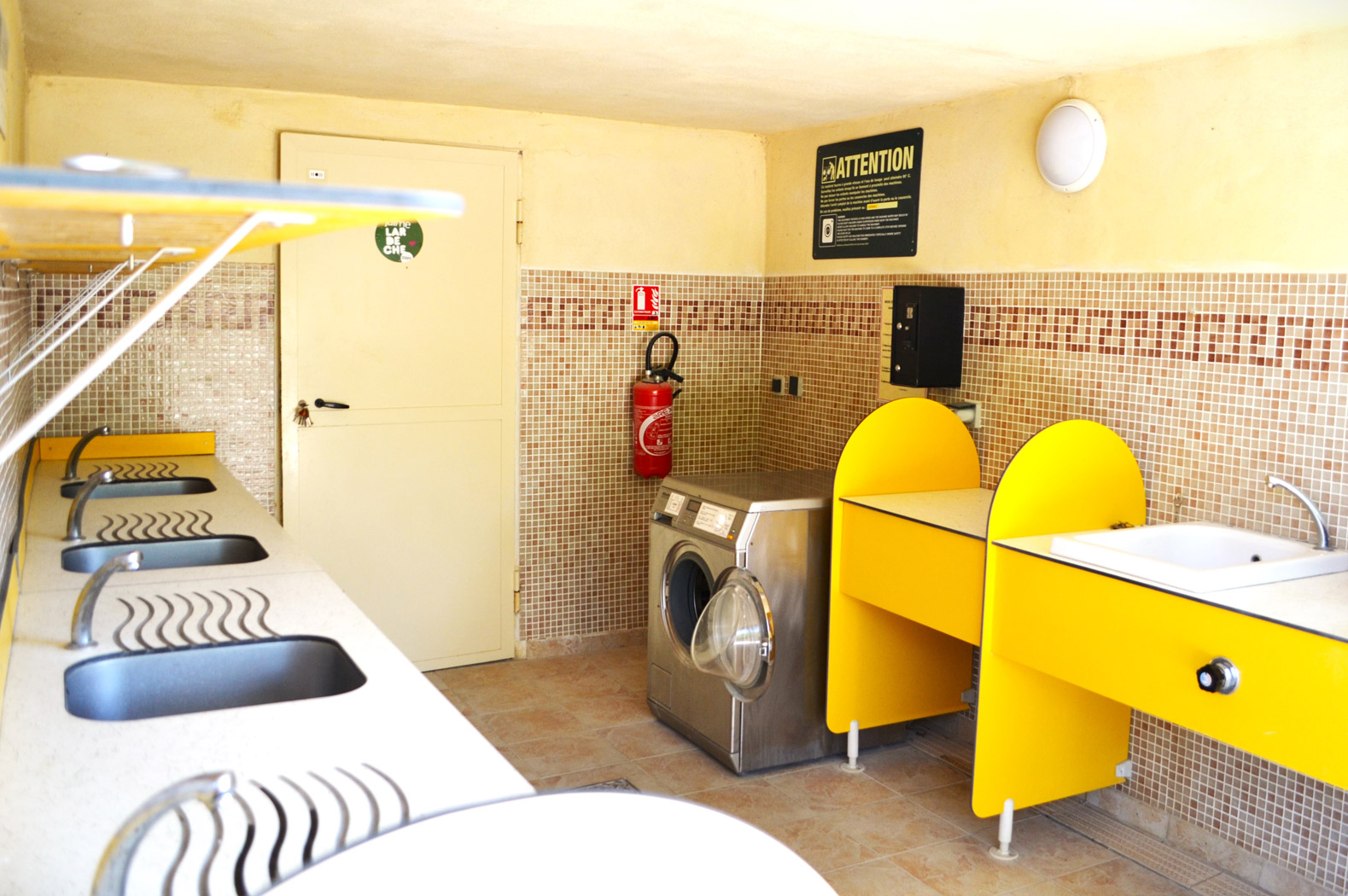 Camping de la Claysse – Les sanitaires du camping Camping de la Claysse - Les sanitaires du camping